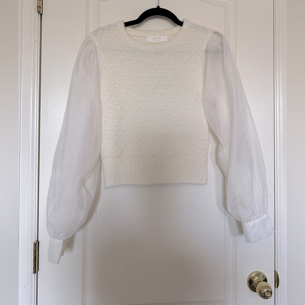 Cream puff sleeve knit sweater